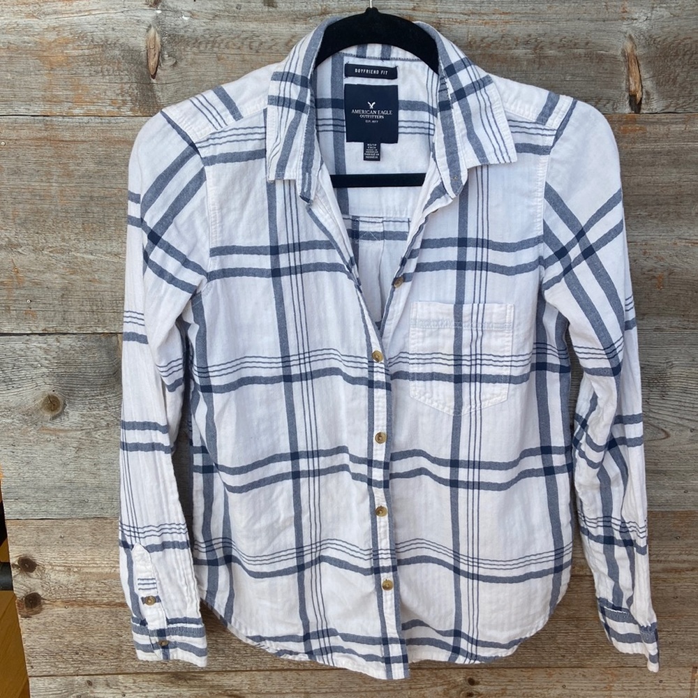 American Eagle Boyfriend fit plaid button down size xs